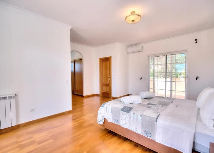 Amora Classic Villa
